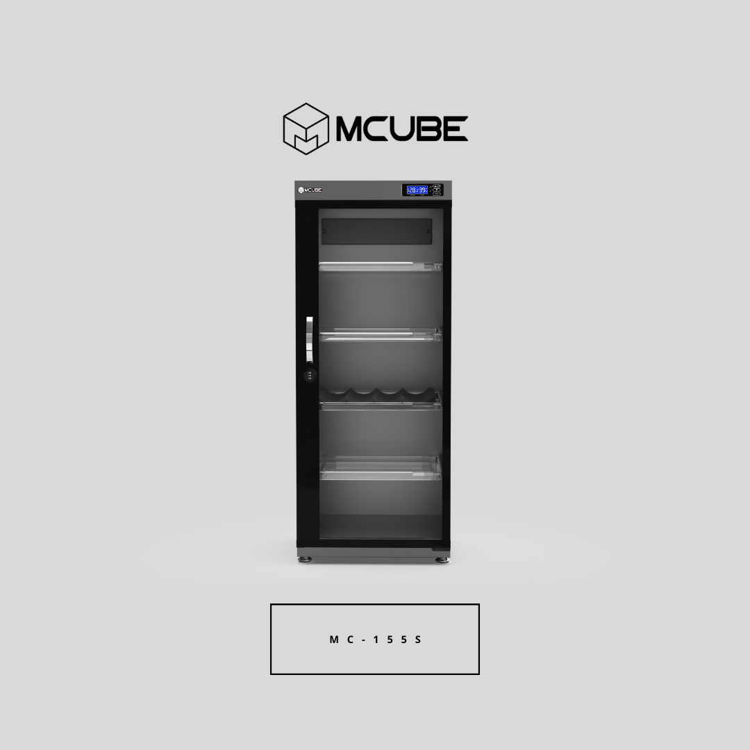 MCUBE 155L dry cabinet interior with professional equipment